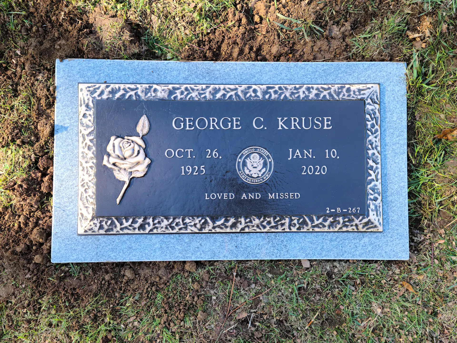 Bronze Tomb Plaque hand-carved by Tomb Plaque Shop in NJ — image 3