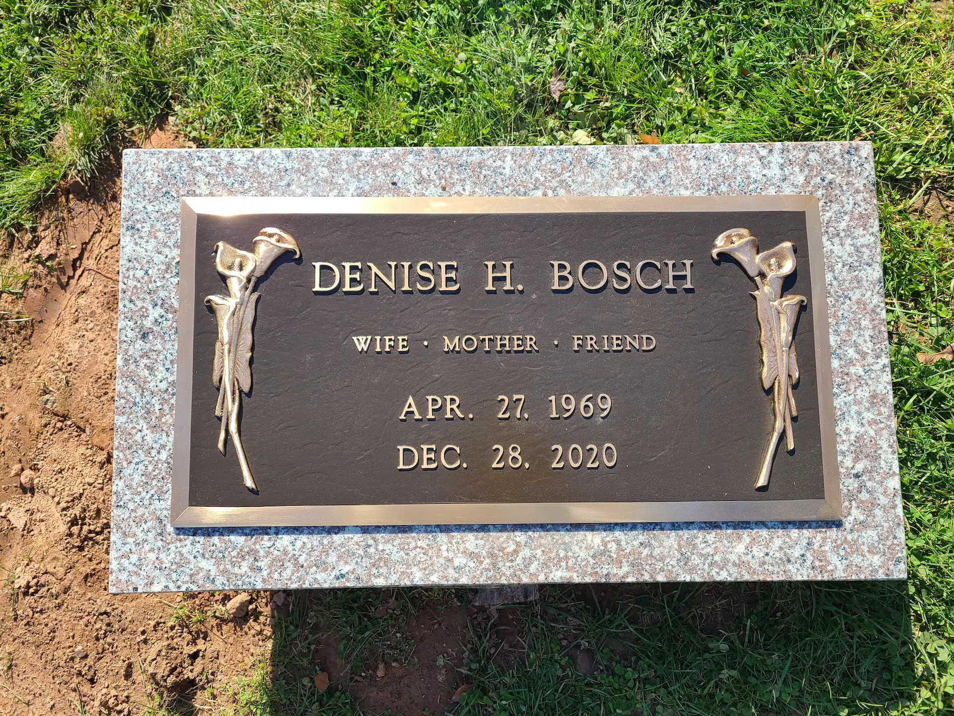 Bronze Tomb Plaque hand-carved by Tomb Plaque Shop in NJ — image 4