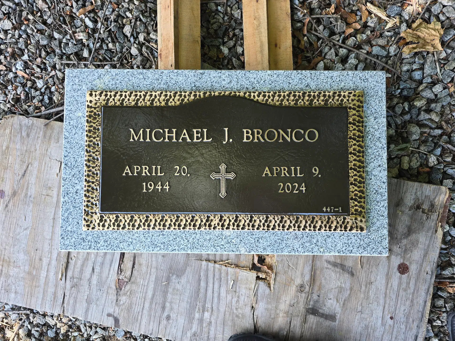 Bronze Tomb Plaque hand-carved by Tomb Plaque Shop in NJ — image 3